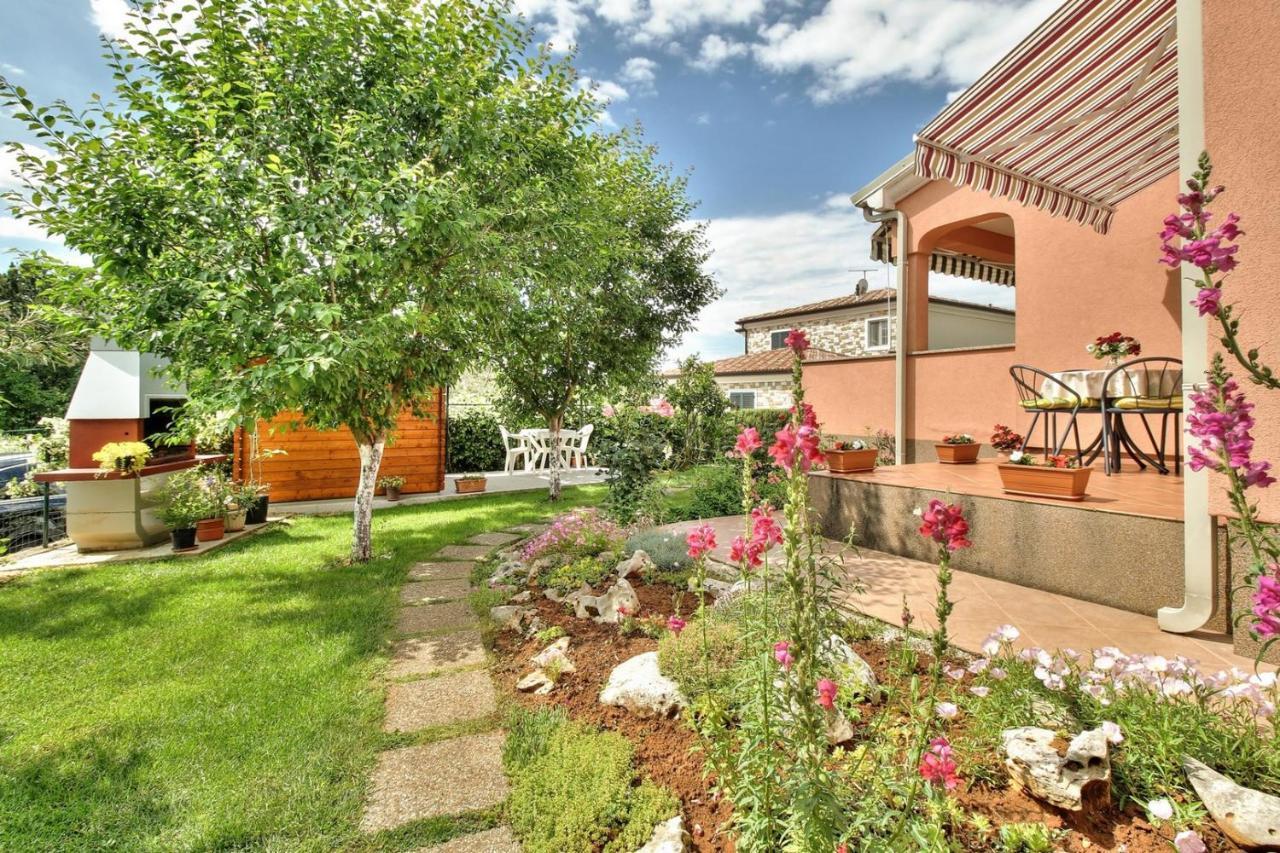 Apartments Begovic อูมัค ภายนอก รูปภาพ
